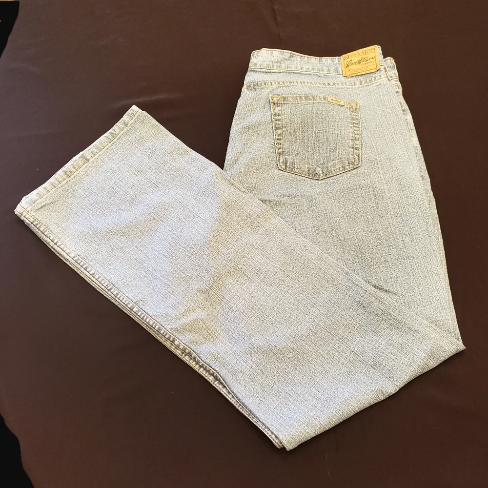 Levi Jean's | Size 18 - Picture 1 of 12